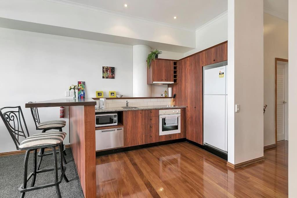 Spacious One Bedroom Apartment On Princes Wharf Auckland Exterior foto